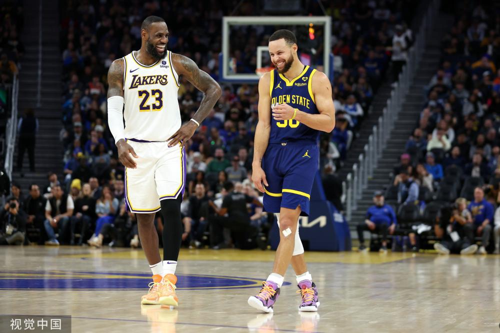 罗纳尔多以 罗纳尔多以